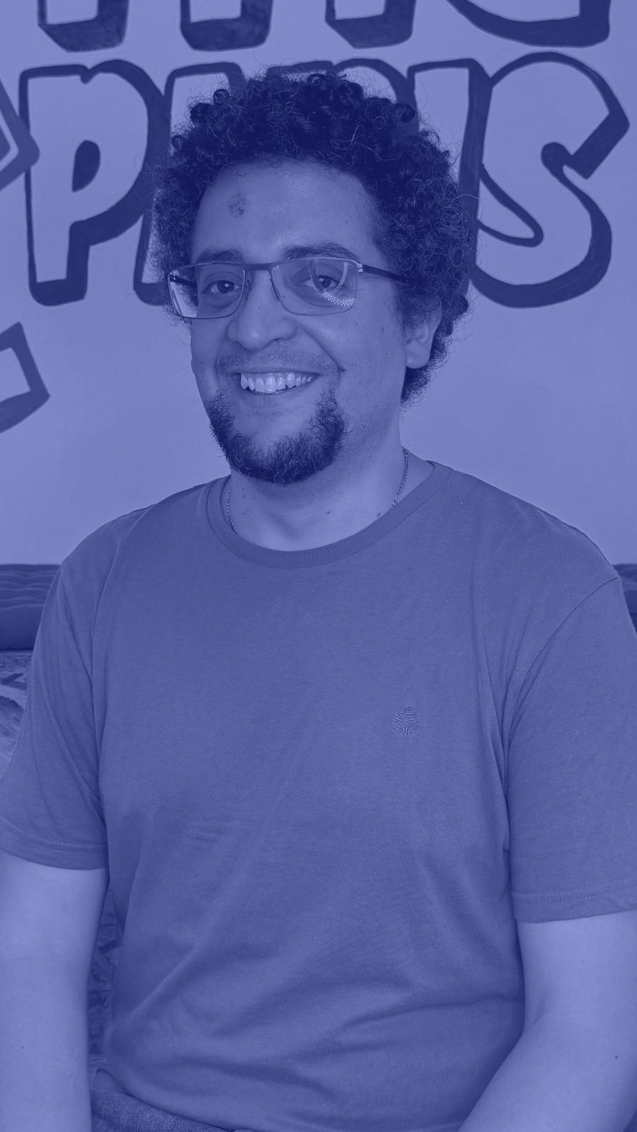 Photo présentant le responsable informatique de l'équipe ITIC Paris, Adnan RIHAN