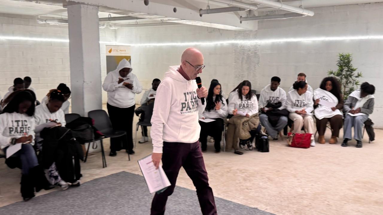 Icebreaking d'Olivier Pétrilli à la rentrée des masters d'Itic Paris